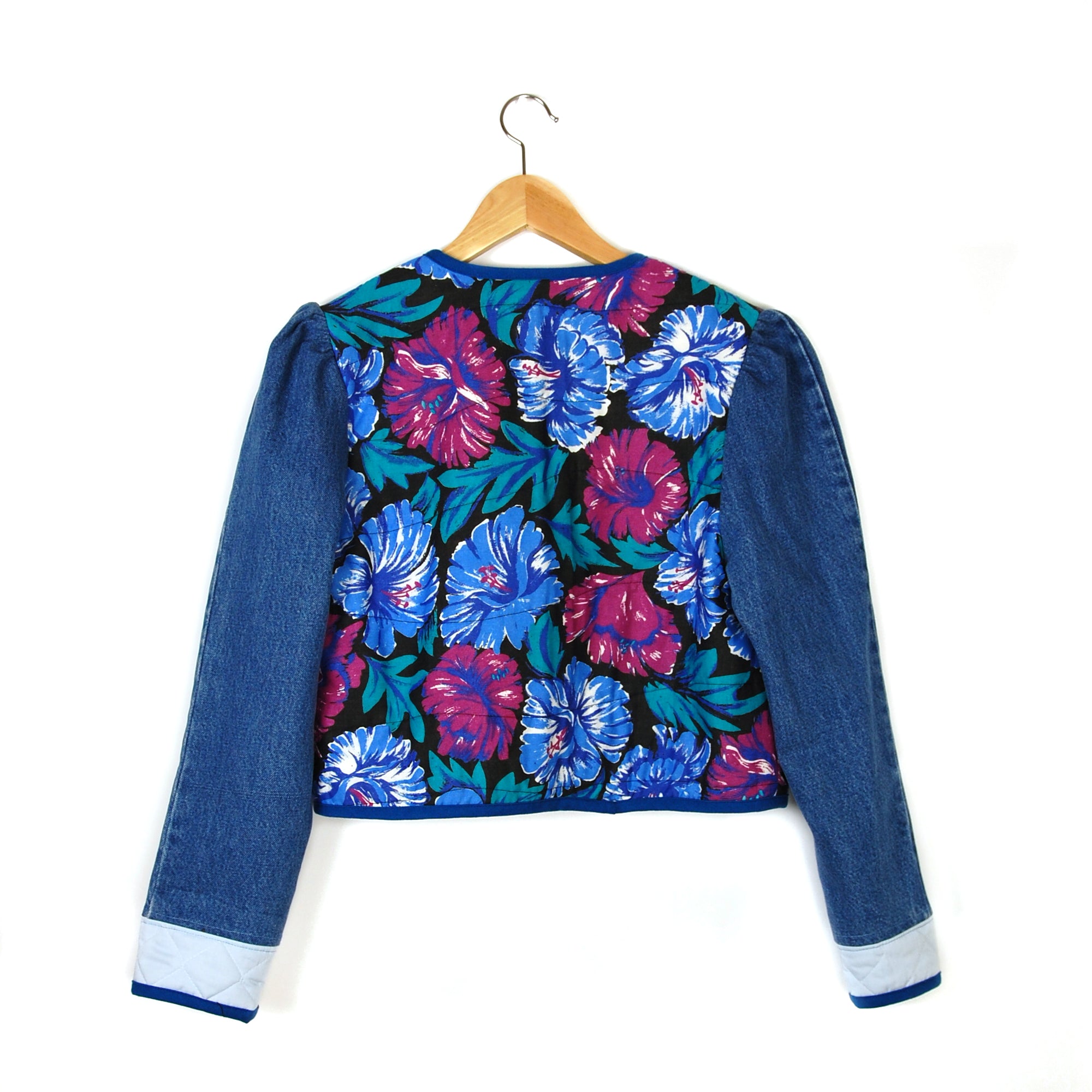 BLUE HIBISCUS 1 QUILTED JACKET - Late to the Party