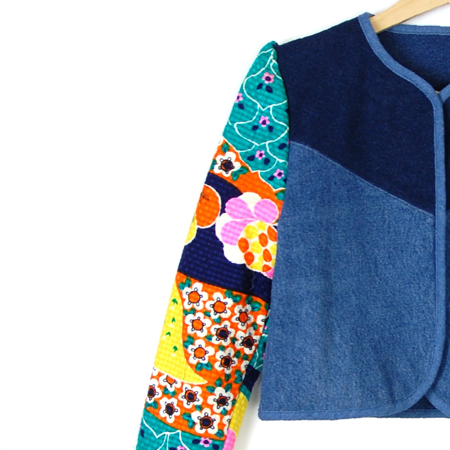 MAGIC CARPET QUILTED JACKET - Late to the Party